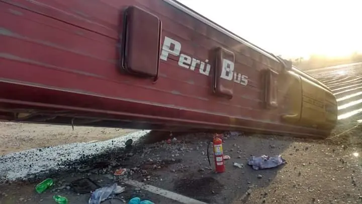 Urgente: ómnibus de Perú Bus se despista y deja más de 30 heridos en Pisco - Ica