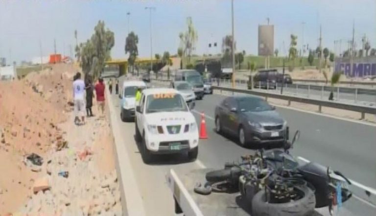Mujer iba de Ica a Lima en motocicleta para sacar su título y murió en accidente - Perú