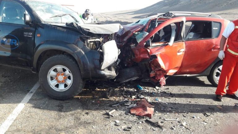 Fatal accidente con autos deja tres muertos en Marcona - Ica