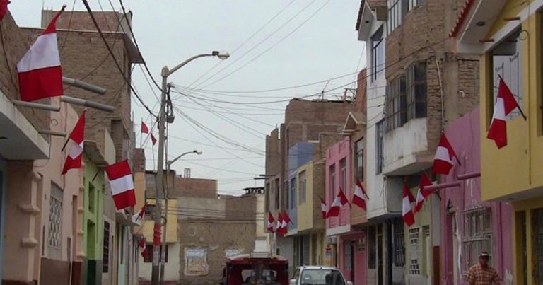 Municipalidad ordena el embanderamiento general de Ica por fiestas patrias - Ica