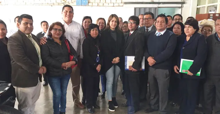 Emma Mejía presenta al nuevo gerente del SAT de Ica - Ica