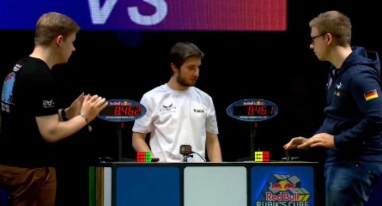 Campeonato de cubo Rubik se definió por una milésima de segundo - Entretenimiento