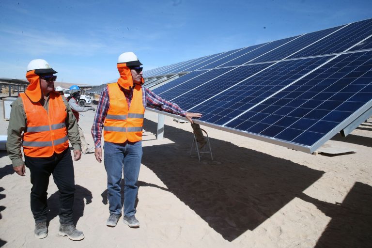 Construyen planta de energía solar en Chincha valorizada en medio millón de dólares - Ica