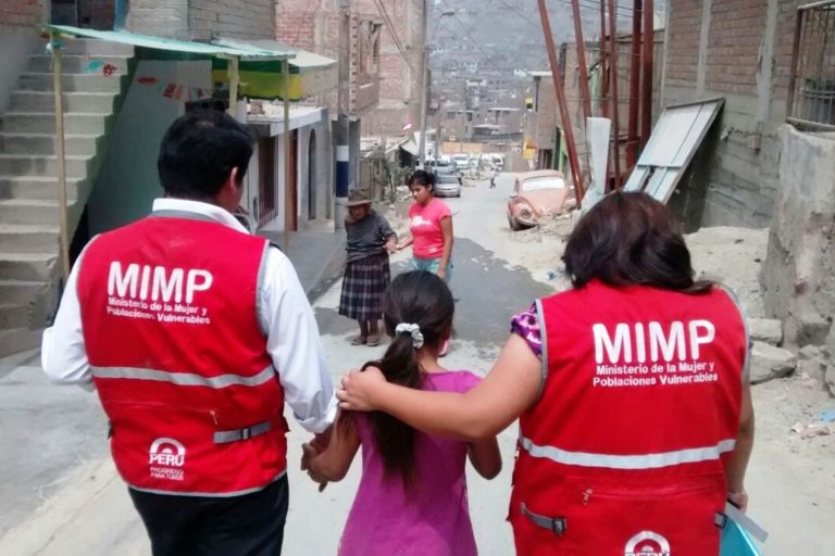 Hijos menores de víctimas de feminicidio recibirán S/ 600 bimestrales - Perú