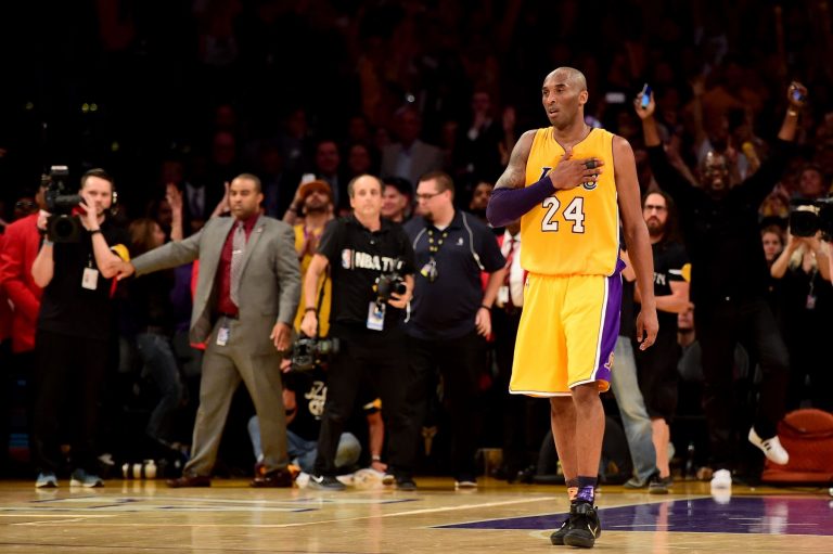 Legendario Kobe Bryant muere en un accidente de helicóptero - Entretenimiento