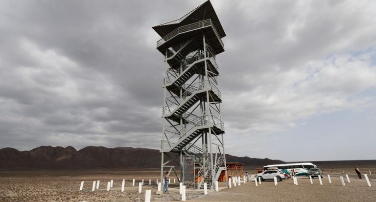 Ministra de cultura entrega la nueva torre mirador de las Líneas de Nasca - Turismo