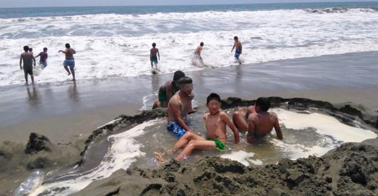 Menores del INABIF de Ica disfrutaron una visita a la playa Totoritas - Perú