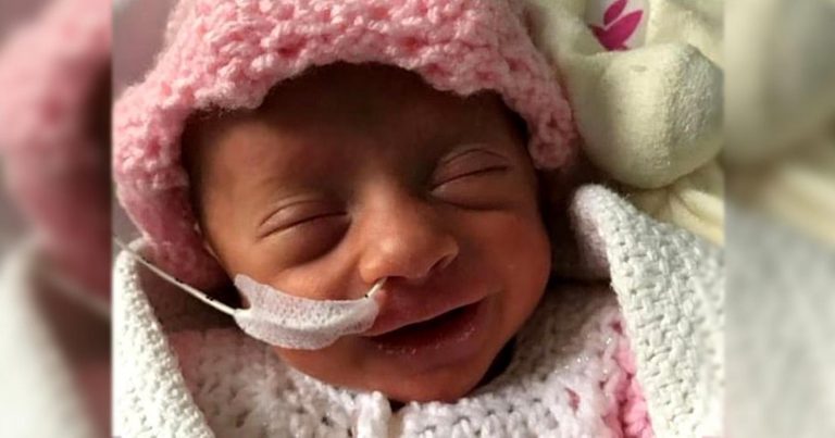 Bebé prematura que nació con covid logra vencerlo y su sonrisa nos devuelve la fe - Entretenimiento
