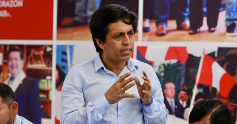 Fernando Meléndez, segundo congresista del Perú contagiado con coronavirus - Perú