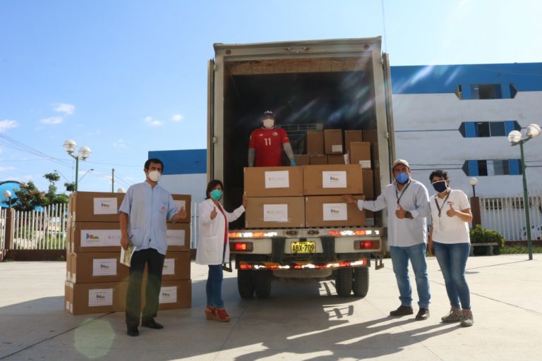 Don Ricardo y Textil del Valle donan equipos de protección para personal de salud en Ica - Ica