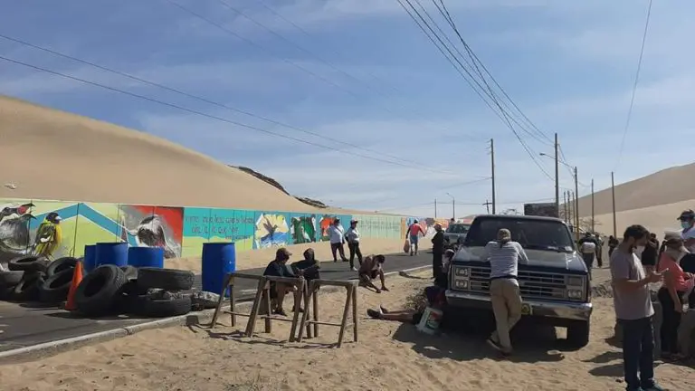 Ica: Se atrincheran contra posible albergue de infectados en la Huacachina - Perú