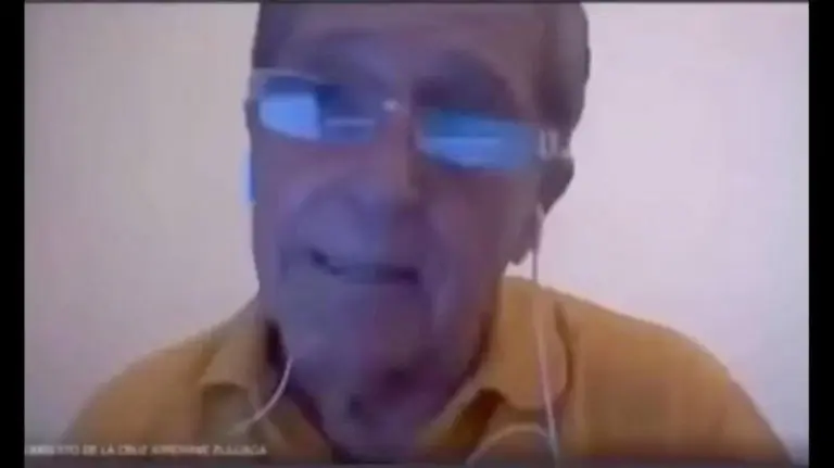 Profesor sufre cruel broma de sus alumnos durante clase virtual vía Zoom - Entretenimiento