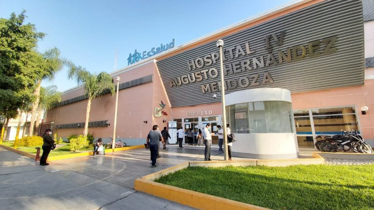 Ica: Médicos de EsSalud quisieron cobrar para operar a mujer con bebé muerta en su vientre - Perú