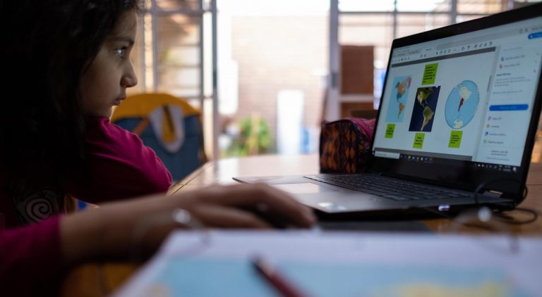 Minedu indicó que todos los escolares que llevaron clases virtuales pasarán de grado este año - Perú