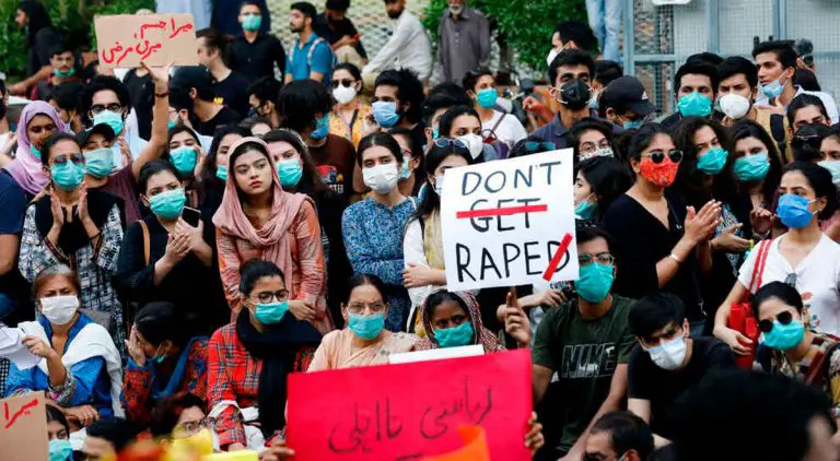 Pakistán aprueba castración y horca para violadores - Internacional