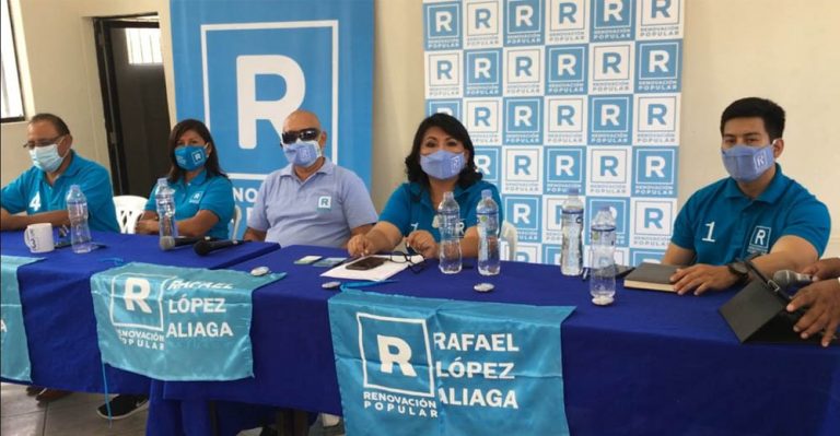 Ica: Agreden a periodista por hacer una pregunta incomoda en conferencia de Renovación Popular - Ica
