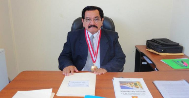 Poder Judicial ordena retorno del exrector Alejandro Encinas a la UNICA - Ica