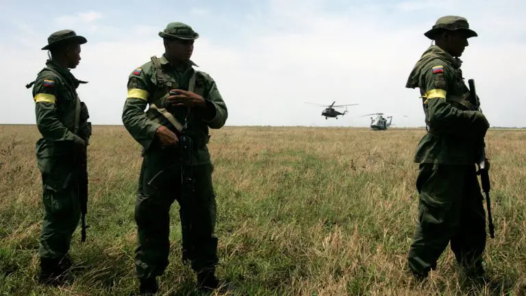 Dos militares venezolanos muertos y varios heridos en un enfrentamiento armado en la frontera con Colombia - Internacional
