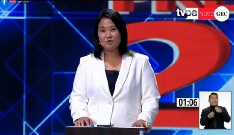 Keiko Fujimori promete construir 3 mil colegios, pero la chancan en redes sociales - Perú