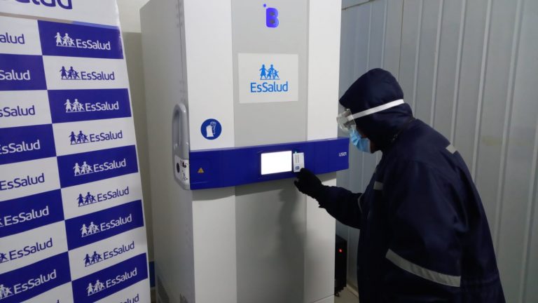 EsSalud Ica adquiere ultra congeladora para las vacunas contra el COVID-19 - Perú