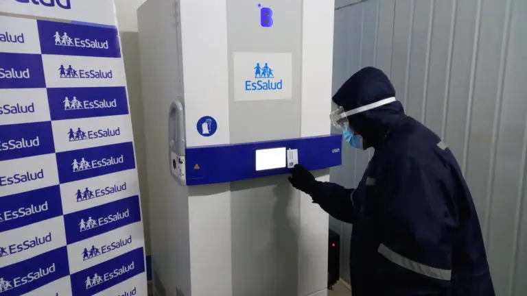 EsSalud Ica adquiere ultra congeladora para las vacunas contra el COVID-19 - Perú