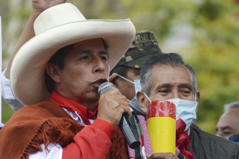 Pedro Castillo: “Las empresas transnacionales tienen las horas contadas” - Política