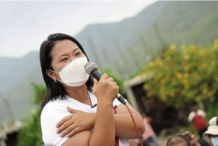 Keiko Fujimori aceptó debatir con Pedro Castillo en la puerta del penal Santa Mónica - Perú