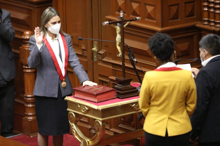 María del Carmen Alva de Acción Popular fue elegida presidenta del Congreso - Política
