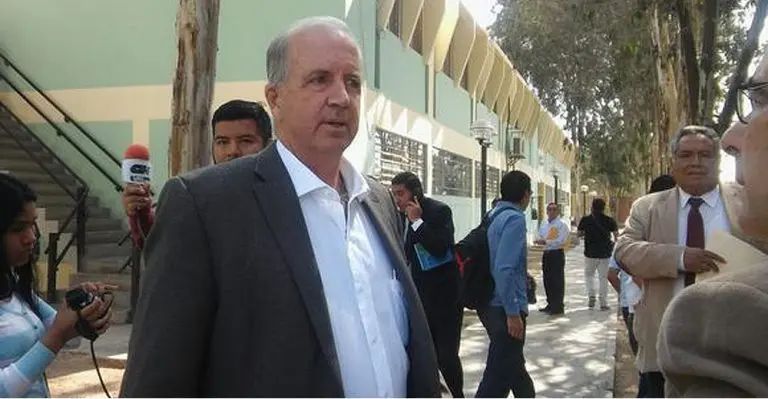 Cillóniz, tras dejar el GORE Ica armó su asociación para ubicar vándalos que atacaron sus fundos - Política