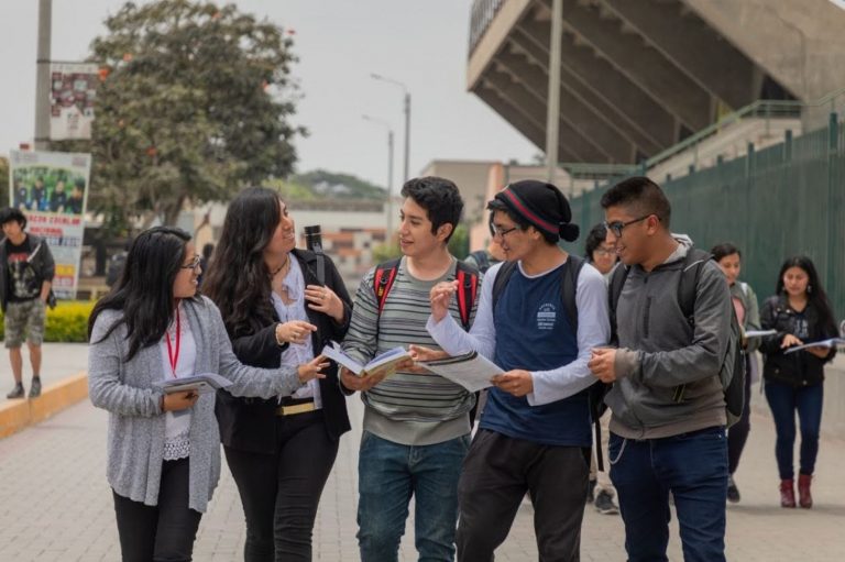Presentan proyecto para ampliar el «Bachillerato Automático» para egresados hasta el 2022 - Perú
