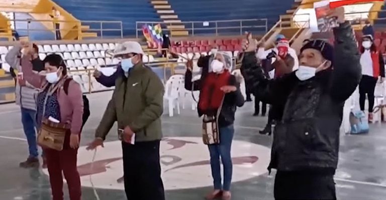 Juramenta el primer grupo de «Ronderos» de la región Ica para atrapar delincuentes - Perú