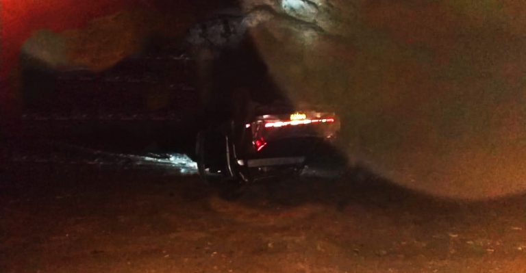 Mujer pierde la vida por caída de camioneta a un acantilado en playa de Marcona - Ica