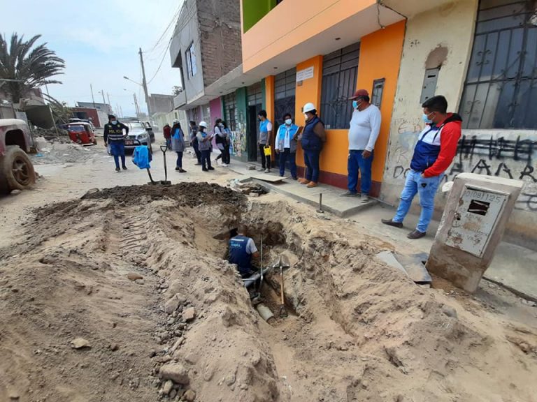 Ica: Emapica halla y clausura más 70 conexiones clandestina de agua potable - Ica