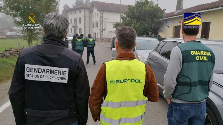 Unas 150 personas son detenidas en megaoperativo contra la Dark web - Internacional
