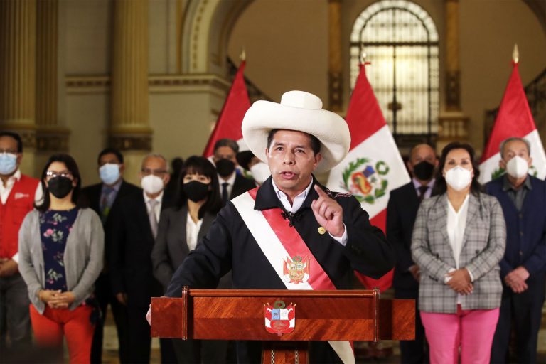 Pedro Castillo lo rechaza todo: En palacio da reuniones oficiales y en su casa las personales - Política