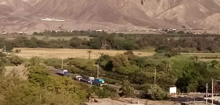 Paro minero en Ica: Bloquean Panamericana Sur KM 400 Palpa - Perú