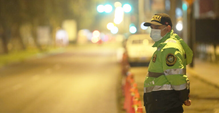 Toque de queda en Ica y otras provincias con «Nivel de Alerta Alto» será de 00:00 a 4:00 AM - Perú