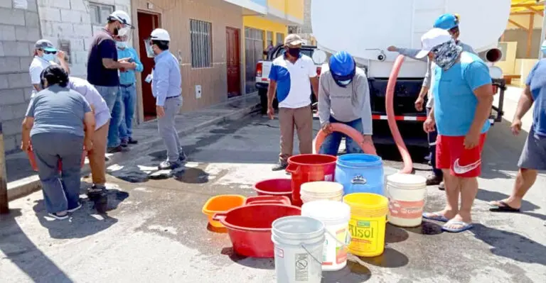 Gobierno manda cisternas para Marcona pero abandonaron obra de agua de 48 millones desde el 2015 - Ica