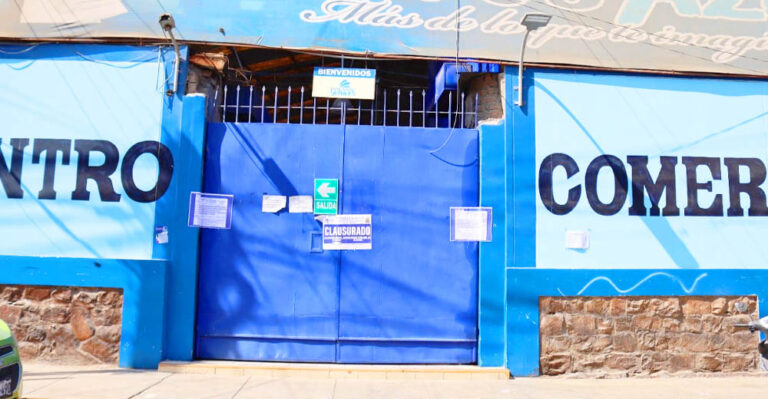 Clausuran «Polvos Azules» de Ica por no renovar su certificado de Defensa Civil - Ica