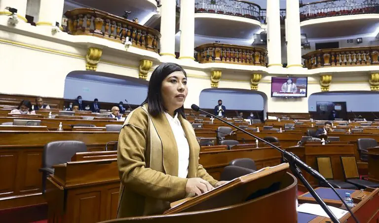 Congreso censura a la ministra de Trabajo y Promoción del Empleo, Betssy Chávez - Política