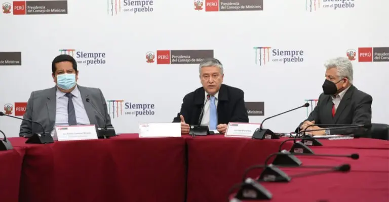 Gobierno no logró acuerdo con gremios de transporte de carga y se mantiene paro del lunes 27 - Perú