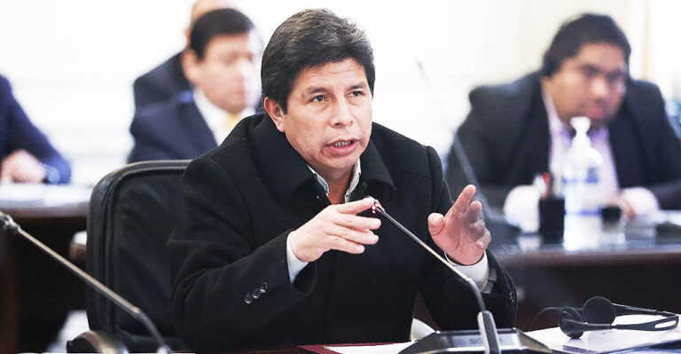 Pedro Castillo confía en que el nuevo presidente del Congreso acabará con la confrontación de poderes - Política