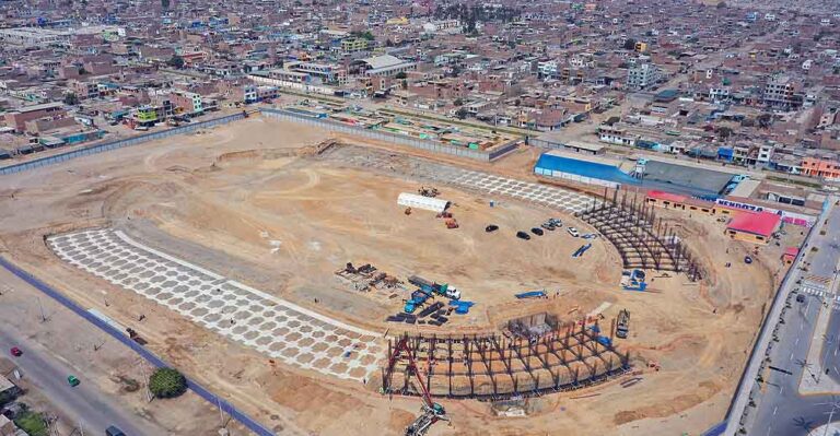 Estadio de Chincha: Así va el avance de la obra supervisada por el gobernador Javier Gallegos - Ica