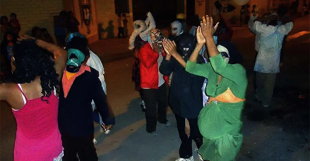 "Los Culones" de Tate, un tradicional baile en Ica poco conocido con el que despiden al 'Año viejo'