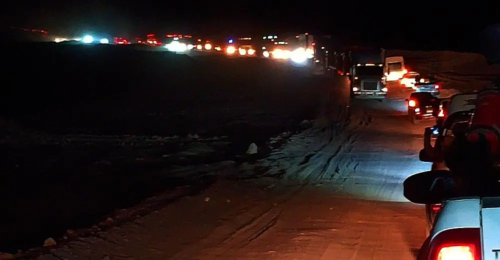 Conductores salen de Ica a Lima cruzando el desierto a través de la trocha de Carhuaz