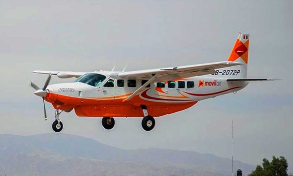 Empresa Movil Air ofrece vuelos en avioneta de Ica a Pisco debido a bloqueos en la Panamericana