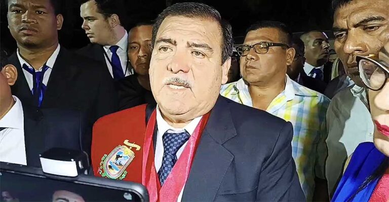 Gobernador Rocky Hurtado sobre Dina Boluarte: «ha asumido la presidencia democráticamente» - Política