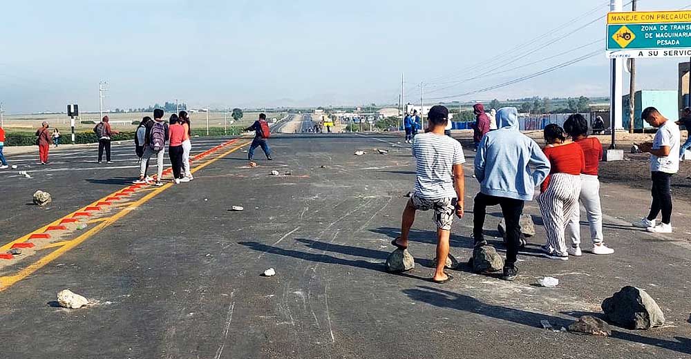 Ica: Continúan bloqueos de la Panamericana Sur en el tercer día del Paro Nacional