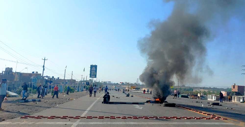 Ica: Panamericana Sur continúa bloqueada este sábado 7 de enero en Barrio Chino y La Expansión