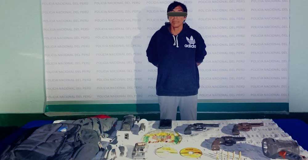 Ica: pobladores de Barrio Chino capturan a sujeto que portaba una mochila con armas de fuego